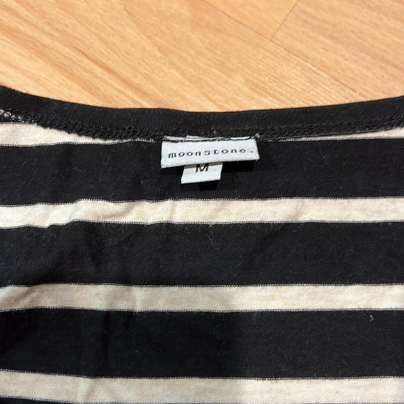 Moonstone, flowy top, striped, medium - Picture 6 of 6